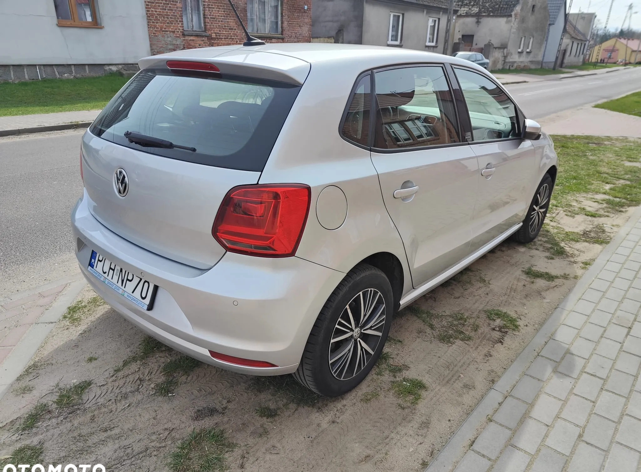 Volkswagen Polo cena 34900 przebieg: 103000, rok produkcji 2016 z Siechnice małe 56